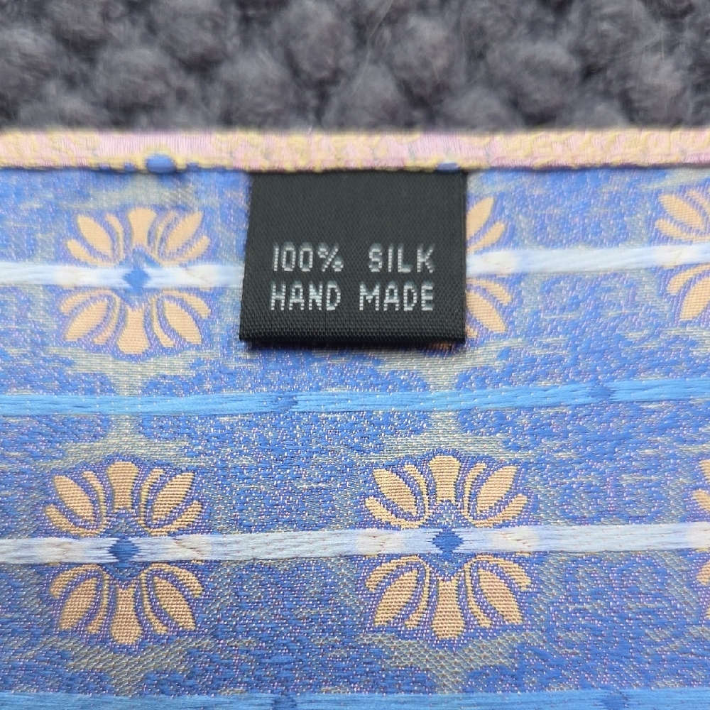 Elegant Blue and Gold Pocket Square - Picture 4 of 5